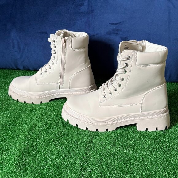 Justfab Women’s Tevos Lace-Up Chunky Heel Beige Sandstorm Combat Boots Size 10 - Picture 2 of 8